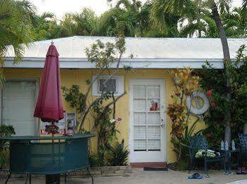 Alexander Palms Court Hotel Key West Buitenkant foto